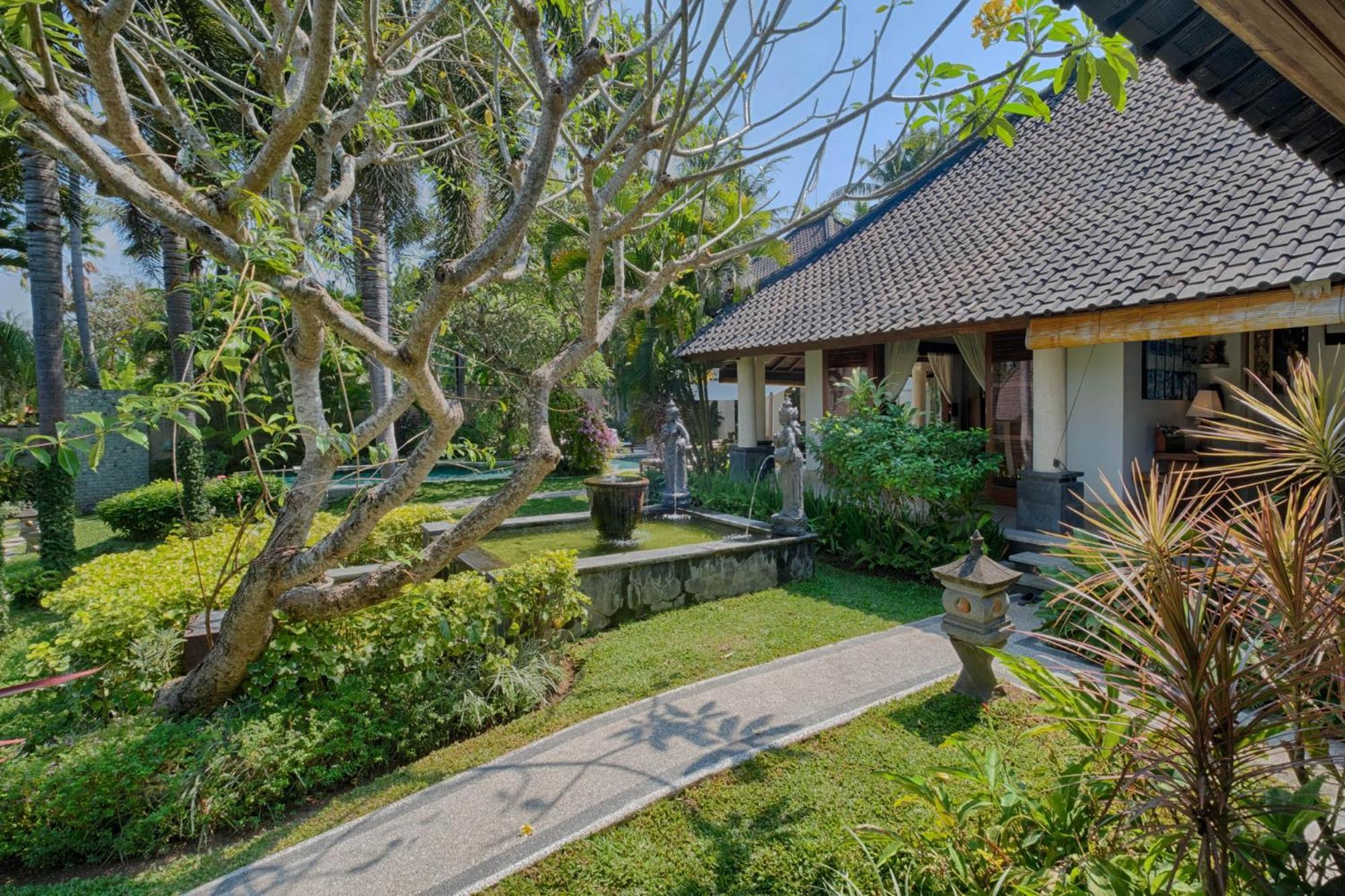 Kutus Kutus Saba Beach Villa يوغياكارتا المظهر الخارجي الصورة